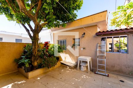 Casa à venda com 200m², 3 quartos e 4 vagasQuintal 