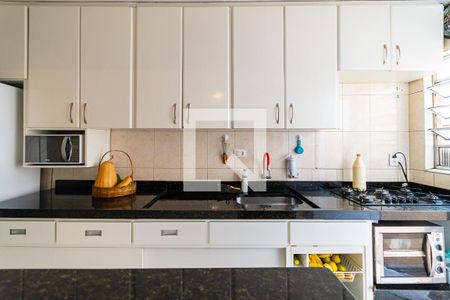 Casa à venda com 200m², 3 quartos e 4 vagasCozinha 