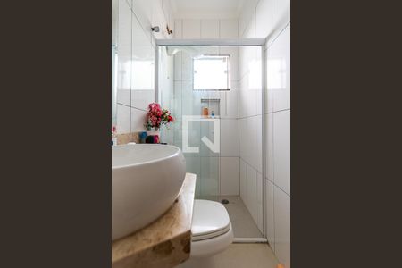 Casa à venda com 200m², 3 quartos e 4 vagasBanheiro da suíte 3