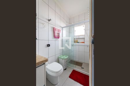 Casa à venda com 200m², 3 quartos e 4 vagasBanheiro da suíte 2