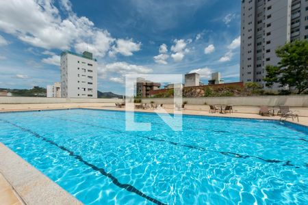 Apartamento à venda com 80m², 3 quartos e 2 vagasÁrea comum - Piscina