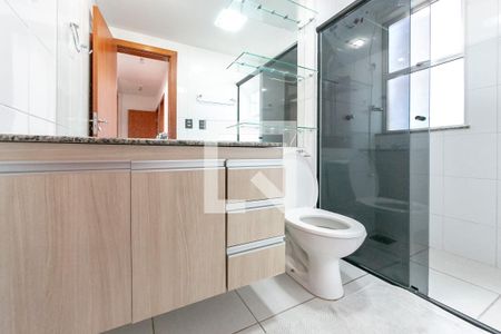 Apartamento à venda com 80m², 3 quartos e 2 vagasBanheiro Social