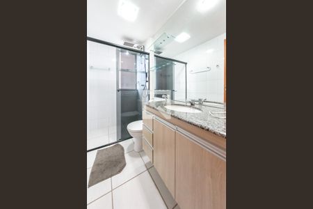 Apartamento à venda com 80m², 3 quartos e 2 vagasBanheiro da Suíte