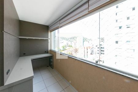 Apartamento à venda com 80m², 3 quartos e 2 vagasVaranda da Sala