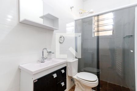 Banheiro de casa para alugar com 1 quarto, 90m² em Parque Edu Chaves, São Paulo