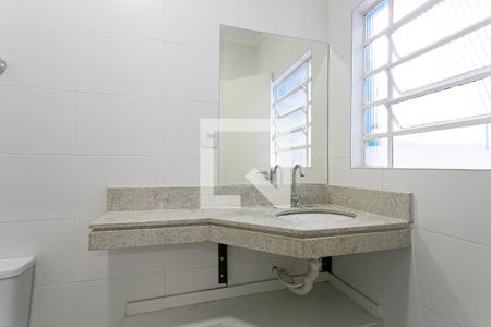 Apartamento para alugar com 60m², 1 quarto e sem vagaBanheiro