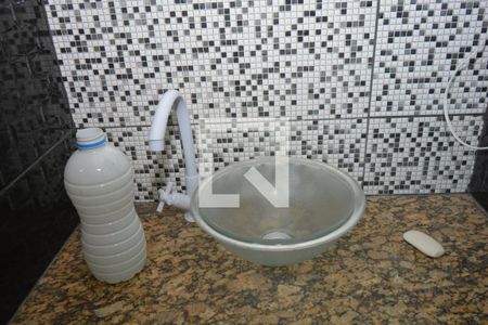 Casa à venda com 70m², 2 quartos e sem vagaBanheiro da Suíte