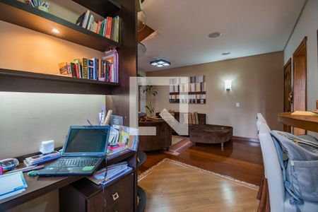 Apartamento à venda com 164m², 2 quartos e 2 vagasEscritório