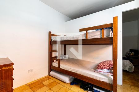 Casa à venda com 320m², 9 quartos e 2 vagas Casa à venda com 320m², 9 quartos e 2 vagasQuarto 1 casa 4