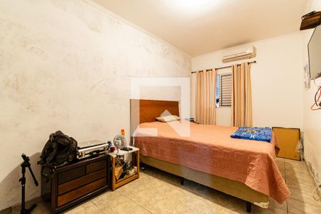 Casa à venda com 320m², 9 quartos e 2 vagas Casa à venda com 320m², 9 quartos e 2 vagasQuarto 2 casa 2