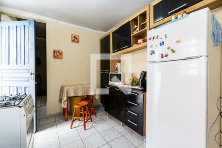 Casa à venda com 320m², 9 quartos e 2 vagas Casa à venda com 320m², 9 quartos e 2 vagasCozinha casa 3