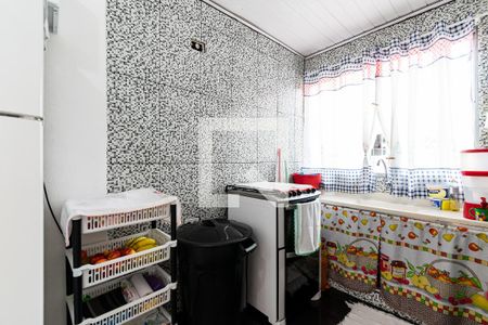 Casa à venda com 320m², 9 quartos e 2 vagas Casa à venda com 320m², 9 quartos e 2 vagasCozinha da casa 4