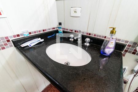 Casa à venda com 320m², 9 quartos e 2 vagas Casa à venda com 320m², 9 quartos e 2 vagasBanheiro casa 2