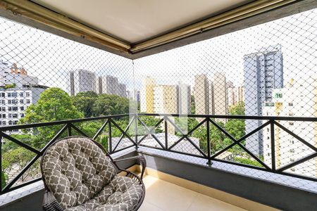 Apartamento à venda com 115m², 3 quartos e 2 vagas Apartamento à venda com 115m², 3 quartos e 2 vagasVaranda