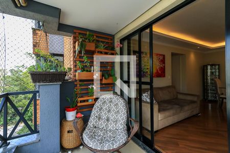Apartamento à venda com 115m², 3 quartos e 2 vagas Apartamento à venda com 115m², 3 quartos e 2 vagasVaranda