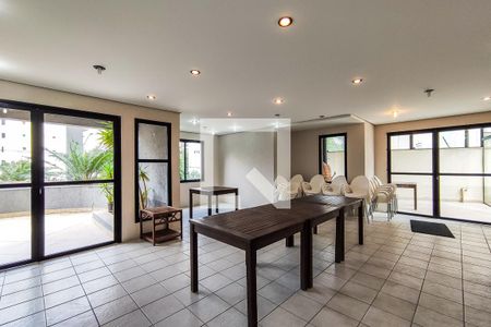 Apartamento à venda com 115m², 3 quartos e 2 vagas Apartamento à venda com 115m², 3 quartos e 2 vagasÁrea Comum - Salão de Festas