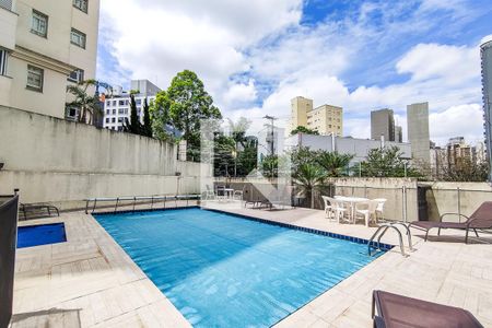 Apartamento à venda com 115m², 3 quartos e 2 vagas Apartamento à venda com 115m², 3 quartos e 2 vagasÁrea Comum - Piscina