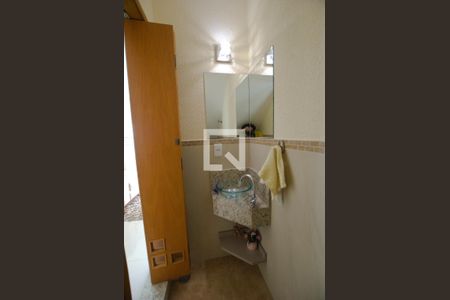 Lavabo de casa para alugar com 3 quartos, 120m² em Vila Brasilina, São Paulo