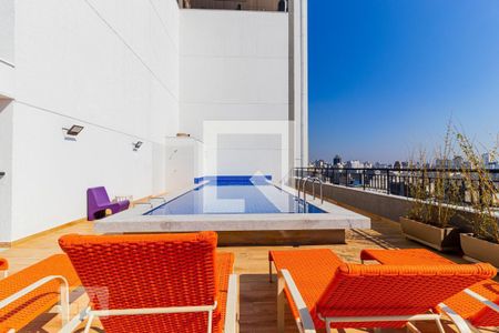 Studio à venda com 25m², 1 quarto e sem vaga Studio à venda com 25m², 1 quarto e sem vagaÁrea comum - Piscina