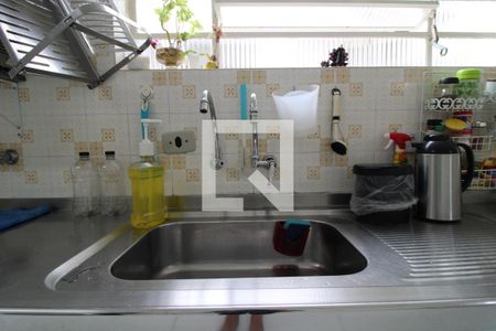 Casa à venda com 320m², 3 quartos e 3 vagasPia da cozinha