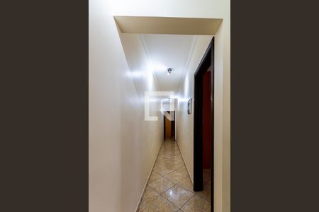 Casa à venda com 366m², 3 quartos e 6 vagasCorredor 