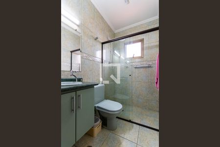 Casa à venda com 366m², 3 quartos e 6 vagasBanheiro suíte 3