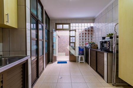 Casa à venda com 366m², 3 quartos e 6 vagasÁrea de serviço 