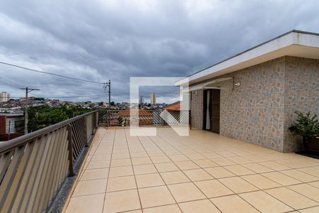 Casa à venda com 366m², 3 quartos e 6 vagasVaranda suíte 1