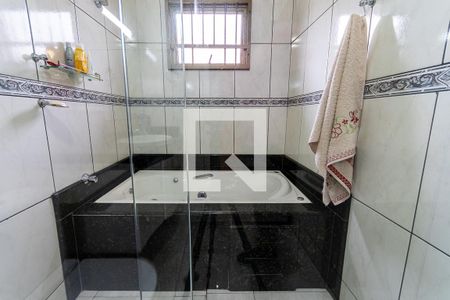 Casa à venda com 366m², 3 quartos e 6 vagasBanheiro suíte 1