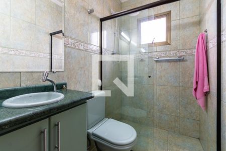 Casa à venda com 366m², 3 quartos e 6 vagasBanheiro suíte 3