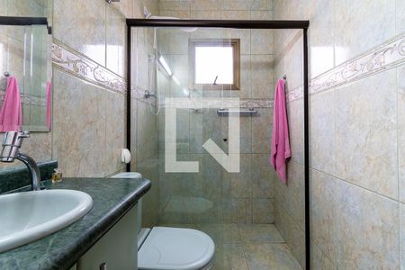 Casa à venda com 366m², 3 quartos e 6 vagasBanheiro suíte 3