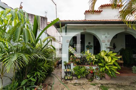 Fachada  de casa à venda com 1 quarto, 330m² em Vila São Geraldo, São Paulo
