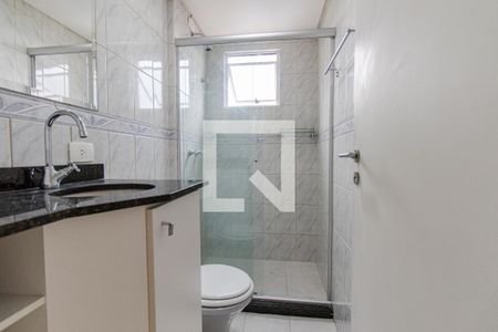 Banheiro da Suíte de apartamento para alugar com 2 quartos, 55m² em Vila Izabel, Curitiba