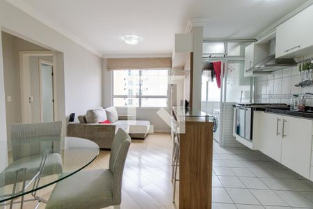 Sala de apartamento para alugar com 2 quartos, 55m² em Vila Izabel, Curitiba