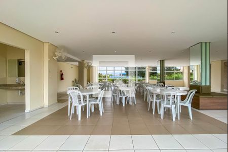 Apartamento para alugar com 50m², 2 quartos e 1 vaga Apartamento para alugar com 50m², 2 quartos e 1 vagaÁrea comum - Salão de festas