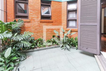 Casa à venda com 400m², 3 quartos e 2 vagas Casa à venda com 400m², 3 quartos e 2 vagasJardim