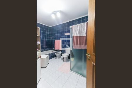 Casa à venda com 400m², 3 quartos e 2 vagas Casa à venda com 400m², 3 quartos e 2 vagasBanheiro da suíte 2