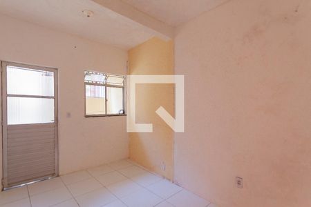 Sala de apartamento para alugar com 2 quartos, 60m² em Daniel Lisboa, Salvador