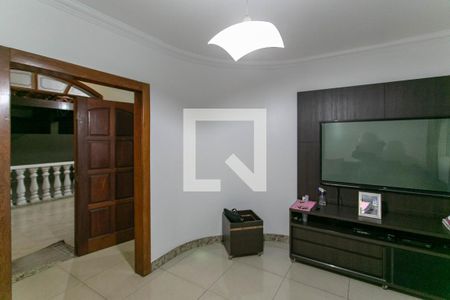 Sala de casa à venda com 6 quartos, 360m² em Itatiaia, Belo Horizonte