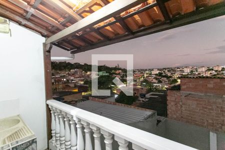 Varanda de casa à venda com 6 quartos, 360m² em Itatiaia, Belo Horizonte