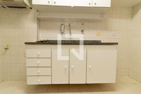 Apartamento para alugar com 80m², 3 quartos e 2 vagas Apartamento para alugar com 80m², 3 quartos e 2 vagasCozinha - Armários