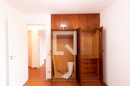 Quarto 1 de apartamento para alugar com 3 quartos, 80m² em Jardim Mariliza, São Paulo