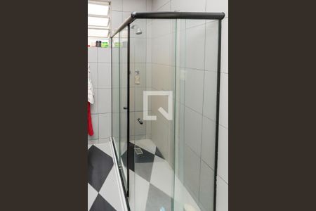 Casa de condomínio à venda com 240m², 3 quartos e 2 vagasBanheiro