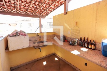 Casa de condomínio à venda com 240m², 3 quartos e 2 vagasChurrasqueira