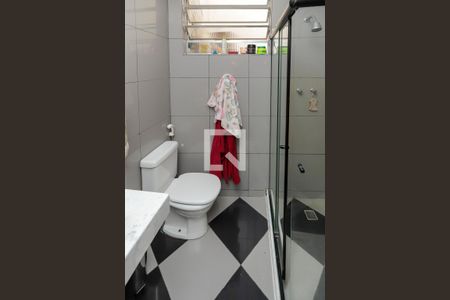 Casa de condomínio à venda com 240m², 3 quartos e 2 vagasBanheiro