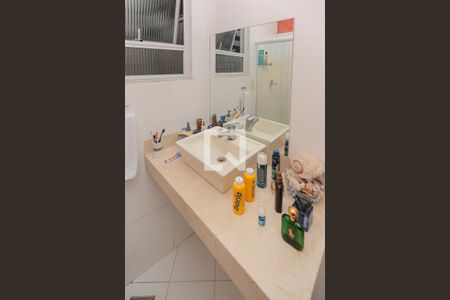 Casa de condomínio à venda com 240m², 3 quartos e 2 vagasBanhero Suíte