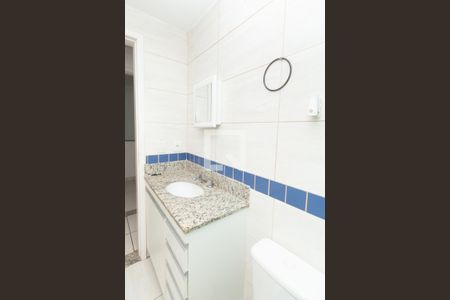 Casa de condomínio para alugar com 80m², 3 quartos e 1 vaga Casa de condomínio para alugar com 80m², 3 quartos e 1 vagaBanheiro do quarto 2