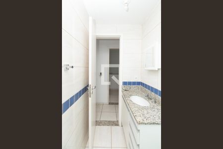 Casa de condomínio para alugar com 80m², 3 quartos e 1 vaga Casa de condomínio para alugar com 80m², 3 quartos e 1 vagaBanheiro do quarto 2