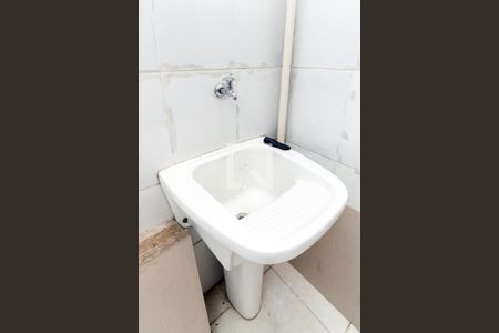 Detalhe da área de serviço de casa de condomínio para alugar com 3 quartos, 80m² em Bento Ribeiro, Rio de Janeiro