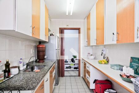 Apartamento à venda com 60m², 2 quartos e 2 vagas Apartamento à venda com 60m², 2 quartos e 2 vagasCozinha